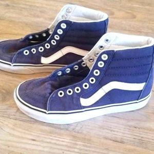 Van's,  navy skateboard shoe
